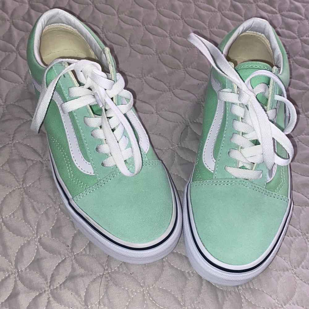vans